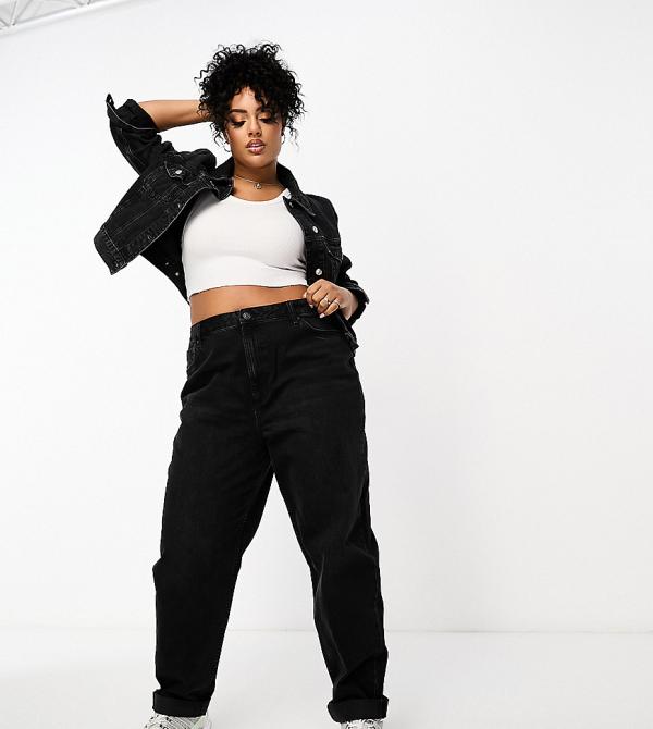 ASOS DESIGN Curve relaxed mom jeans in black