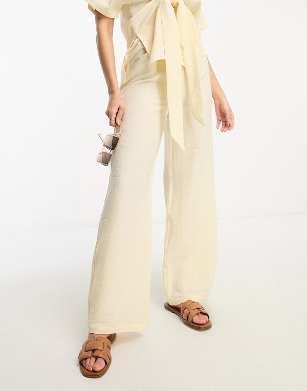 4th & Reckless Breeze slouchy beach pants in cream crinkle (part of a set)-White