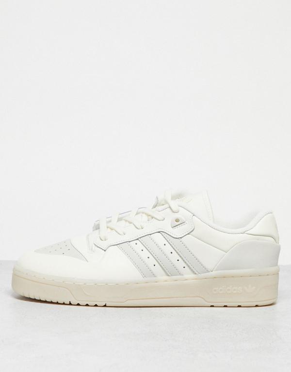 adidas Originals Rivalry low sneakers in white