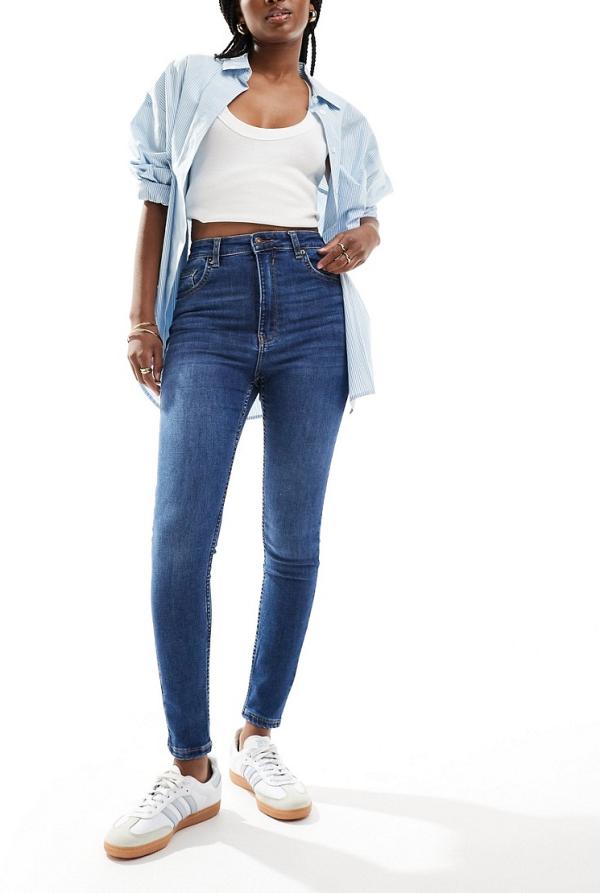 Bershka high waist ankle length skinny jeans in mid blue