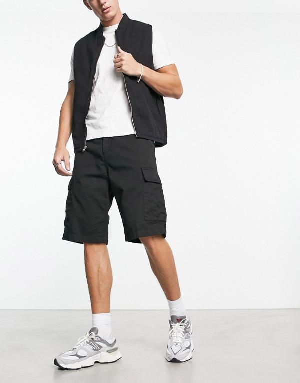Carhartt WIP cole relaxed garment dyed cargo shorts in black