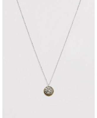 Classics 77 circle pendant necklace in silver