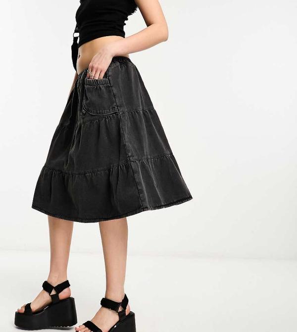 COLLUSION tiered washed 90s knee length skirt with toggles in grey