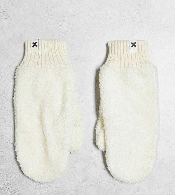 COLLUSION Unisex shearling mittens in ecru-White