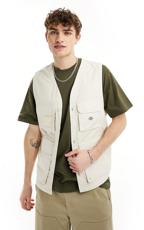 Dickies Fisherville vest in cream-White