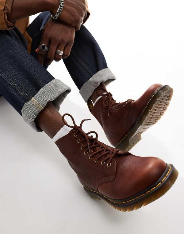 Dr Martens 1460 Pascal 8 eye boots in tan leather-Brown