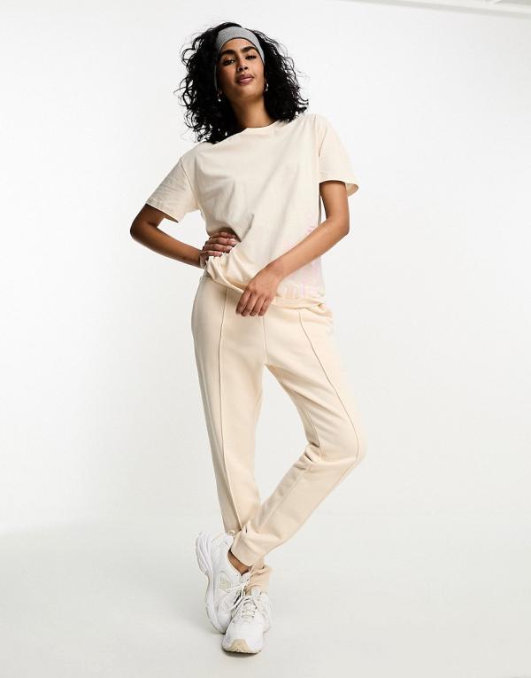 EA7 boyfriend fit trackies in beige-Neutral