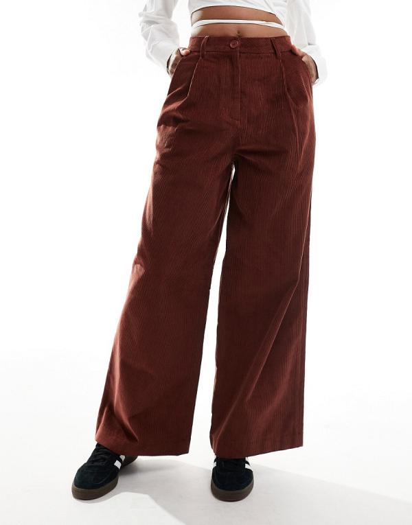 Fred Perry cord wide leg pants in rust-Brown