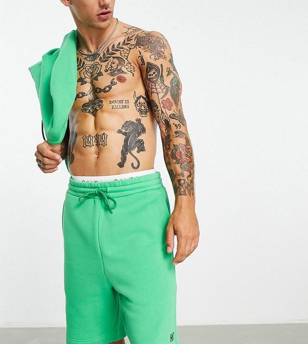 HIIT sweat shorts in green