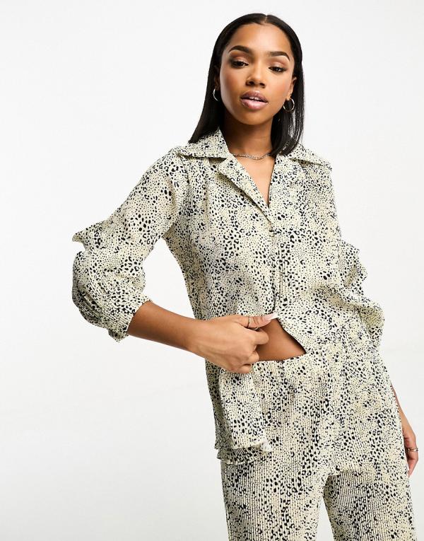 In The Style plisse shirt in snake print (part of a set)-Multi