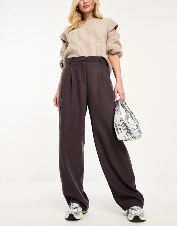 Lola May wide leg pants with pocket detail in grey-Brown