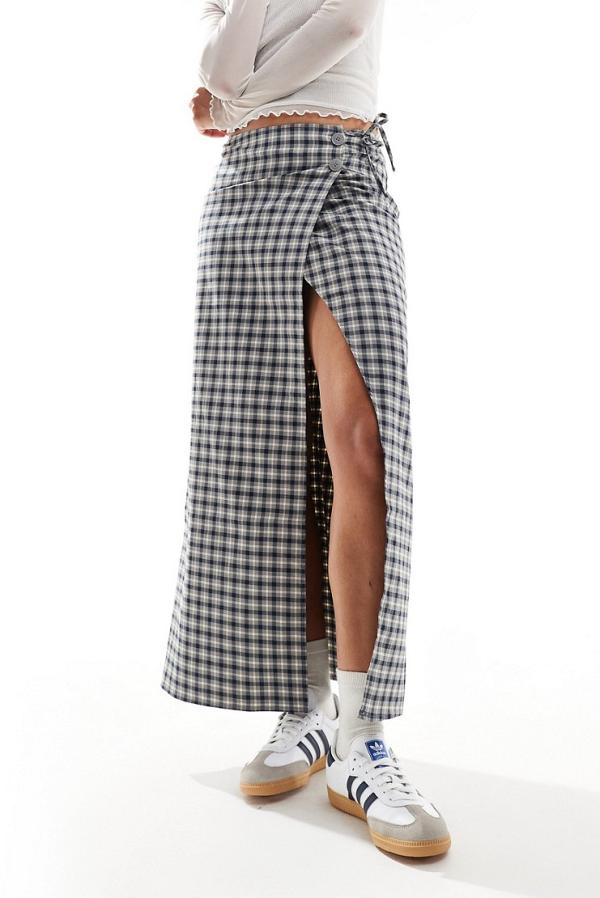 Monki midi wrap skirt in grey check-Multi