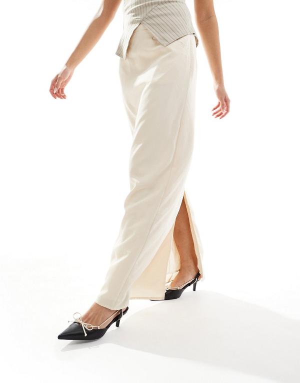 NA-KD x Laura Jane Stone maxi skirt with front pockets and back split detail in beige-Neutral