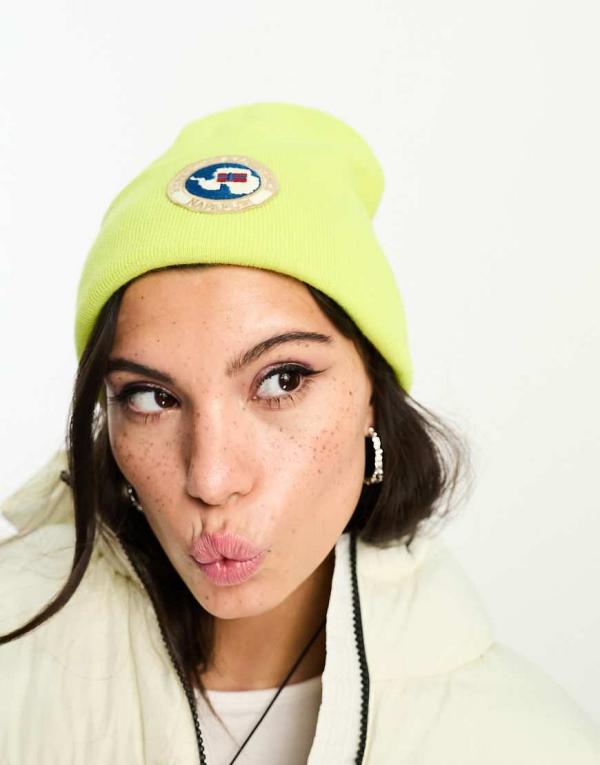 Napapijri Mountain logo patch beanie in yellow