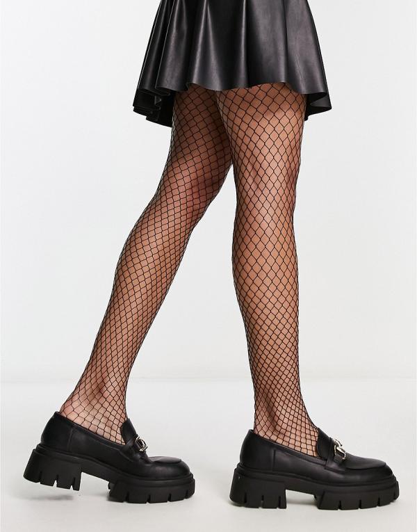 Pretty Polly fishnet tights in black