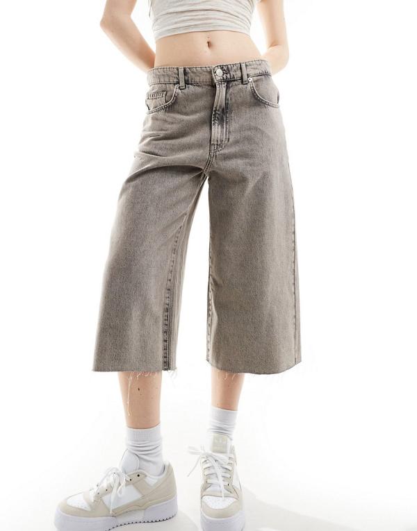 Pull & Bear longline denim shorts with raw hem in washed grey