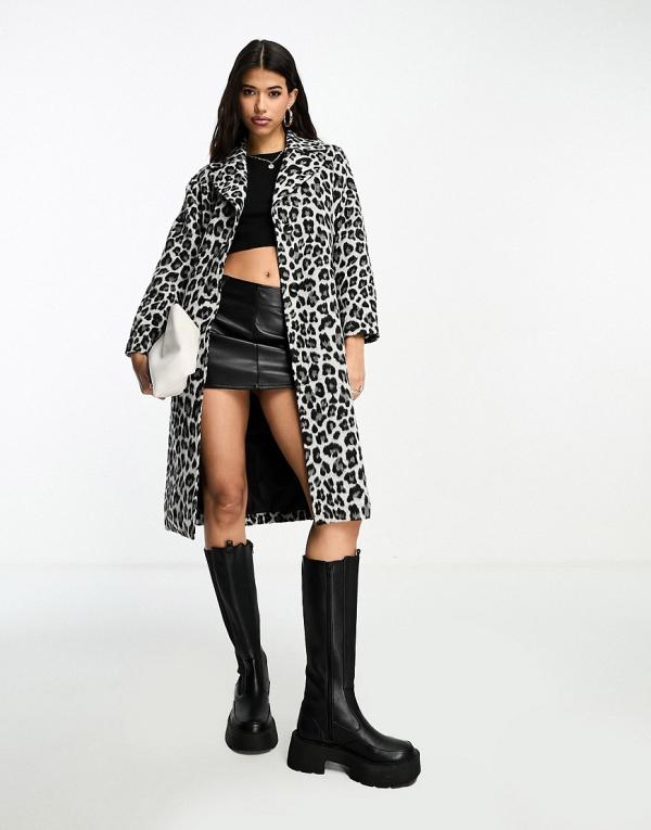 QED London formal coat in leopard print-Black