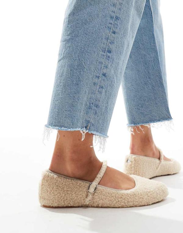 Steve Madden Vinetta-F ballet flats with strap in natural fluffy borg-Neutral