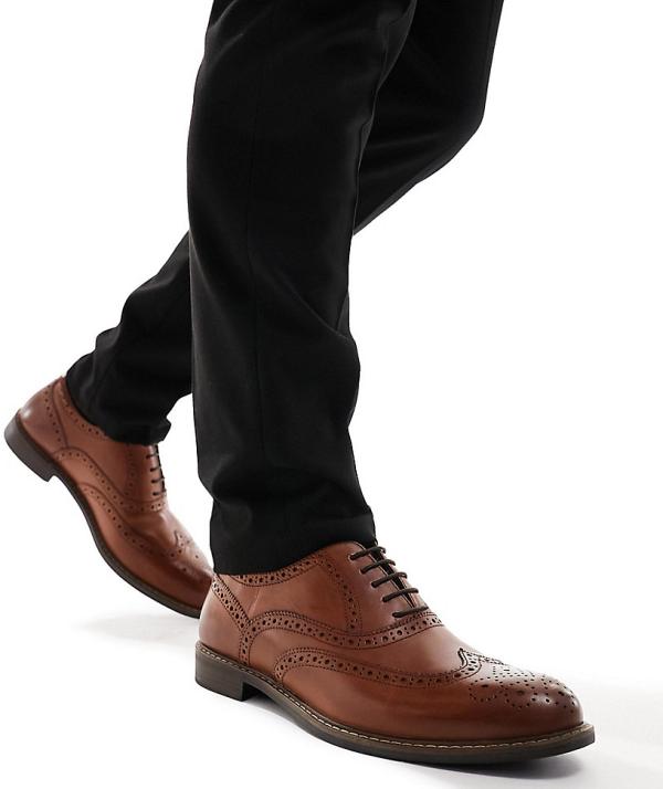 Thomas Crick Wide Fit leather formal brogues in tan-Brown