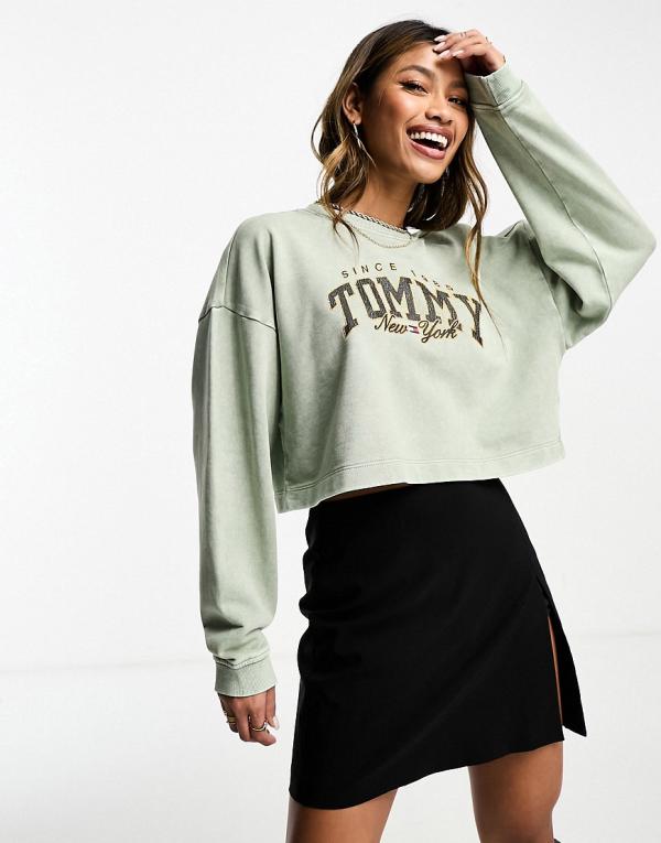 Tommy Jeans relaxed luxe varsity logo crew neck sweatshirt in grey-Green