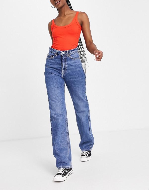 Weekday Rowe cotton super high-waist straight leg jeans in mid wash blue - MBLUE
