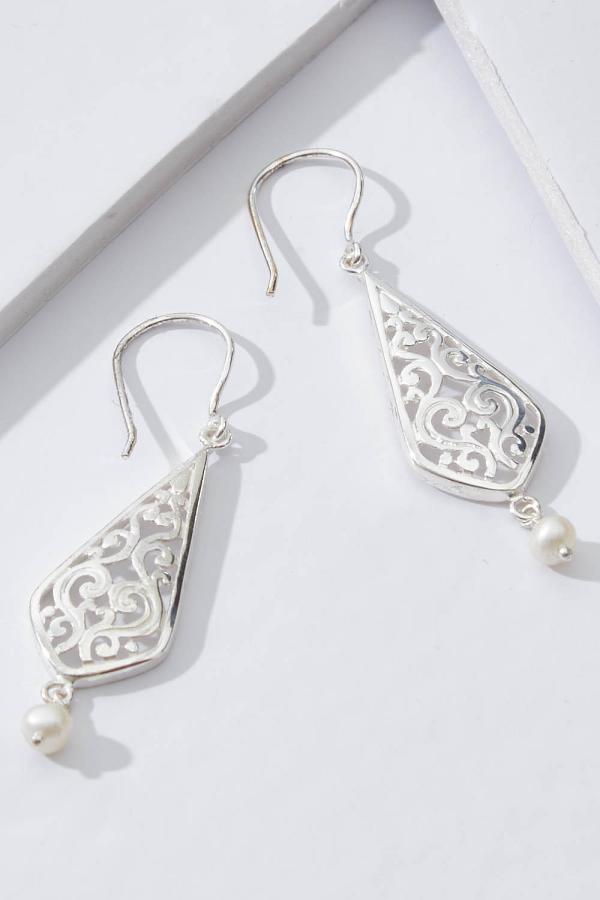 Lush Designs Sea Embrace Sterling Silver Pearl Earrings