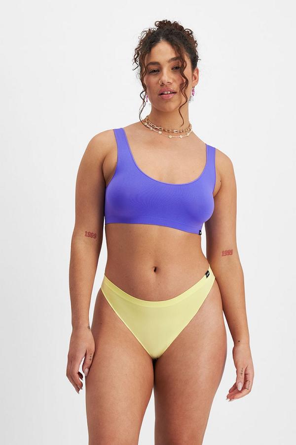Bonds Match Its Seamless Hi Bikini in Banana Cream Size: