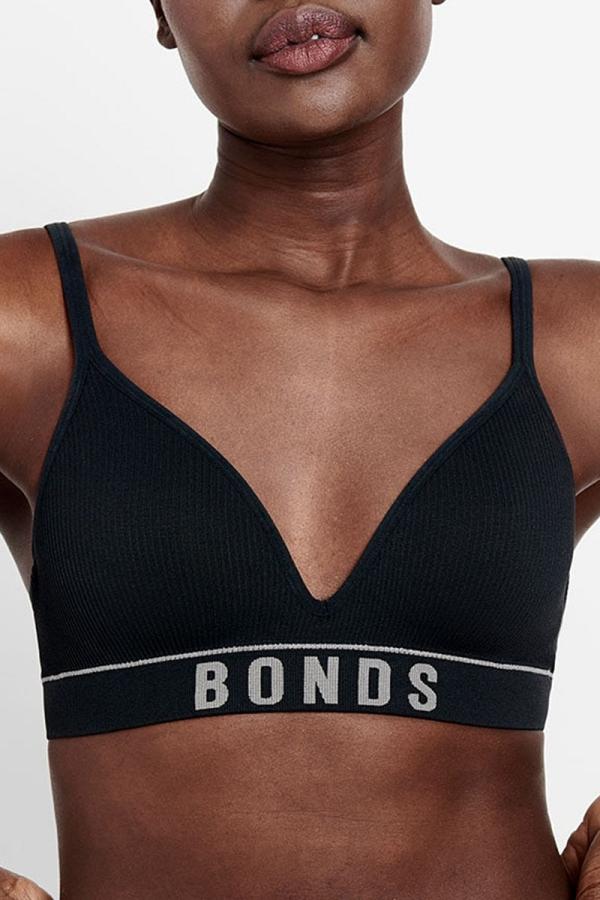 Bonds Retro Rib™ Seamless Wirefree Tee Bra in Black Size: