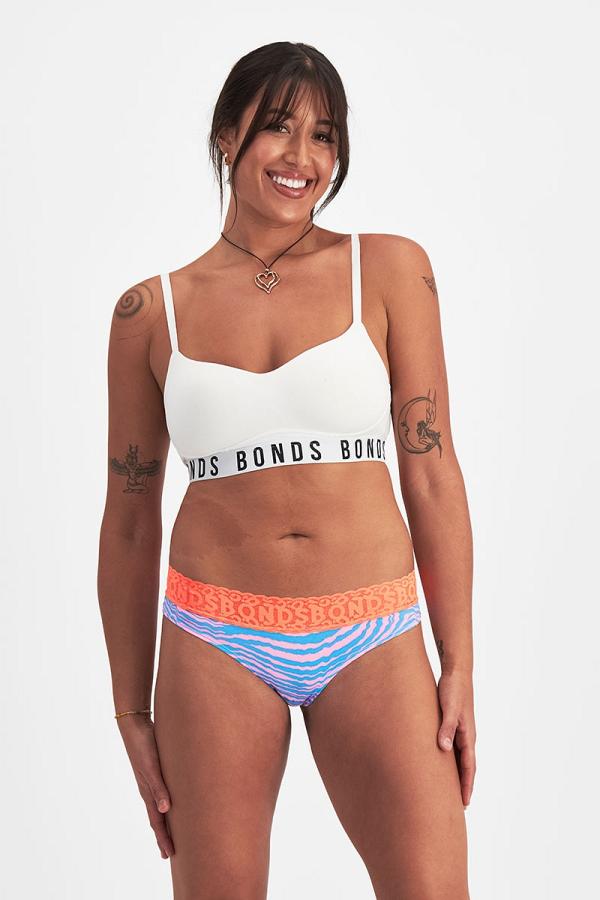 Bonds Women's Match Cotton Its Skimpy in So Surreal Size: