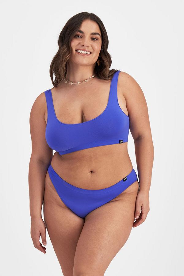 Bonds Women's Match Its Seamless Hi Bikini in Cobalt Sea Size: