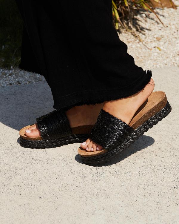 Mooloola Women's Solace Flatform Shoes in Black