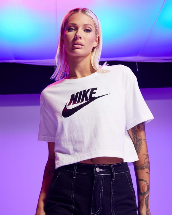 Nike Women's Essential Cropped T-Shirt in White