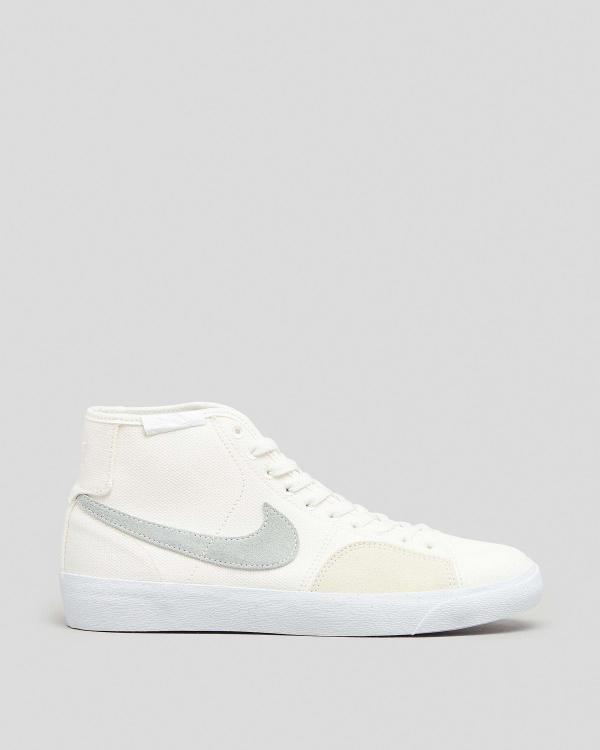 Nike Women's Sb Blazer Court Mid Shoes in White