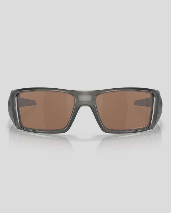 Oakley Men's Heliostat Polarised Prizm Sunglasses in Grey