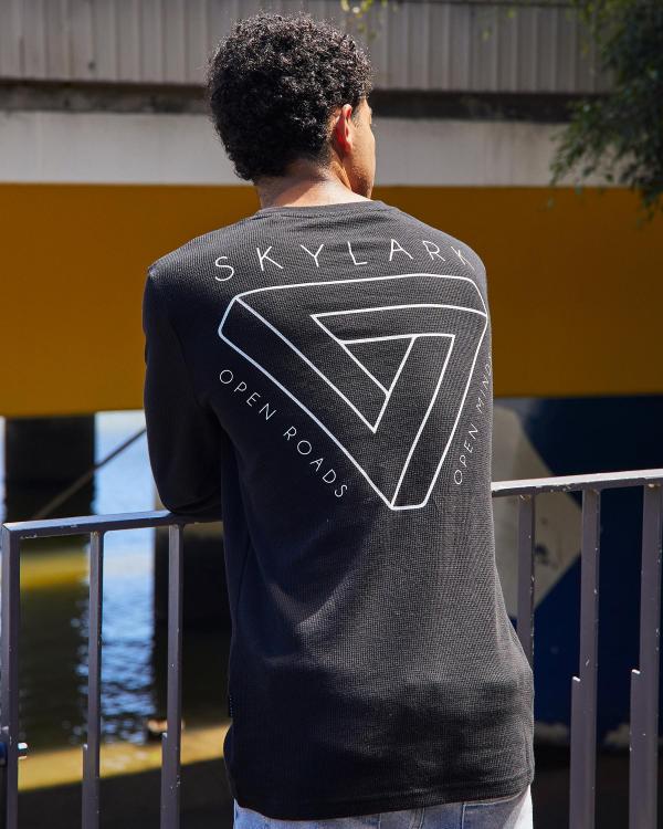 Skylark Men's Fractured Long Sleeve T-Shirt in Black