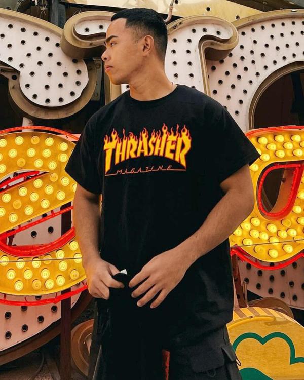 Thrasher Men's Flame Logo T-Shirt in Black