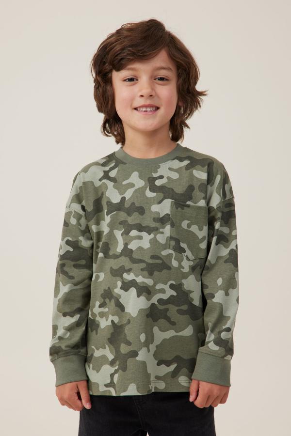 Cotton On Kids - The Essential Long Sleeve Tee - Camo yardage