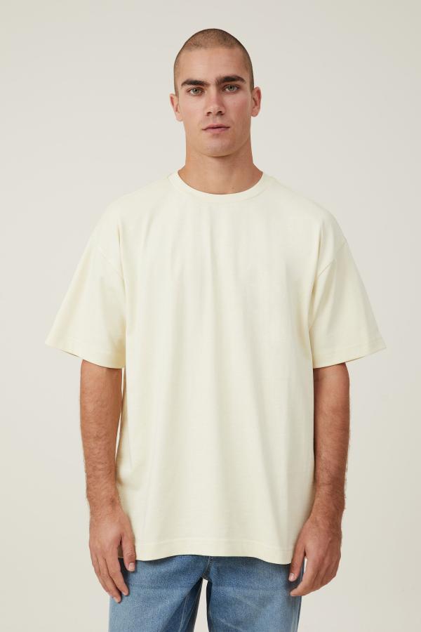 Cotton On Men - Box Fit Plain T-Shirt - Lemon