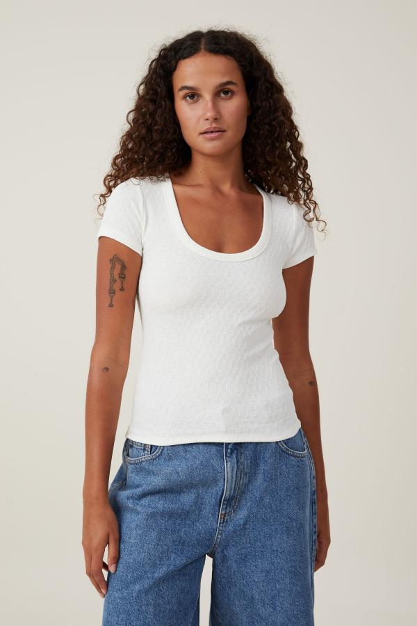 Cotton On Women - Tyla Scoop Neck Short Sleeve Top - Off white