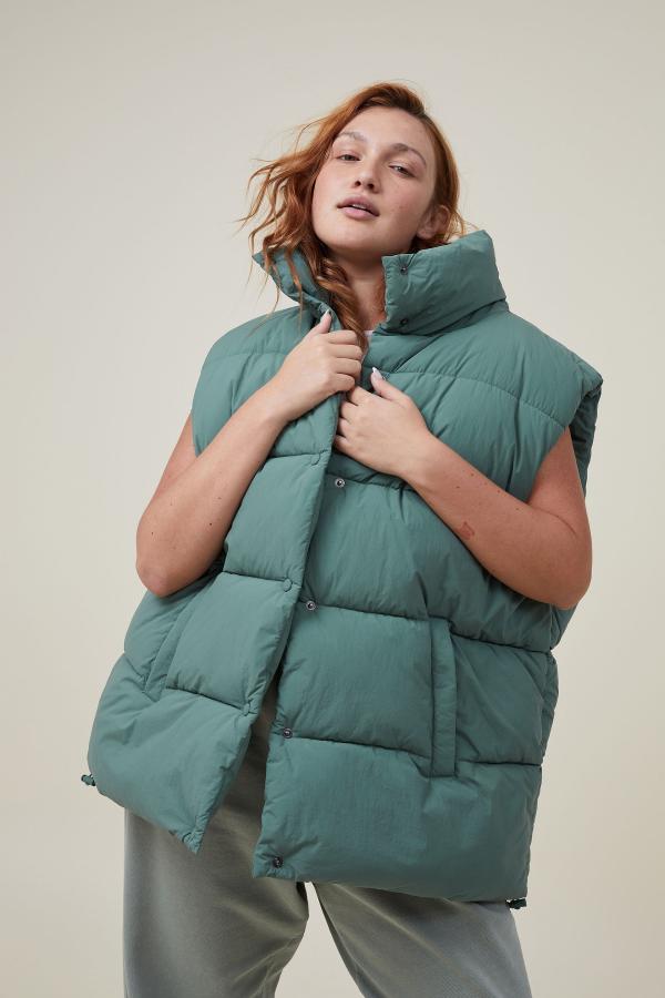 Body - The Recycled Mother Puffer Vest 2.0 - Sage leaf