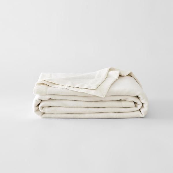 Sheridan Classic Wool Blanket in Alabaster/White Size: Queen King Material: Cotton/Wool @Sheridan Rewards