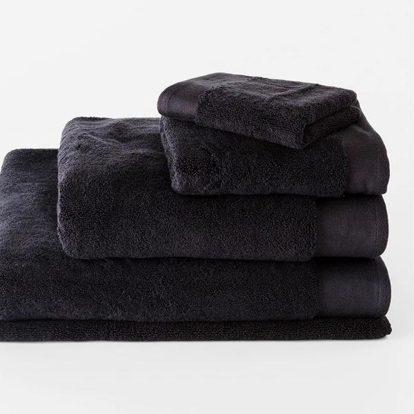 Sheridan Luxury Retreat Towel Collection in Carbon/Grey Size: Face Washer Material: Cotton @Sheridan Rewards