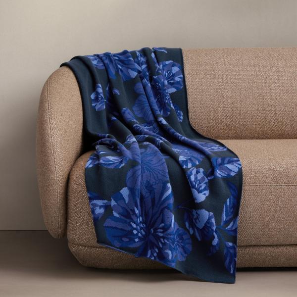 Foletti Throw in Carbon/Grey Material: Cotton @ Rewards By Sheridan