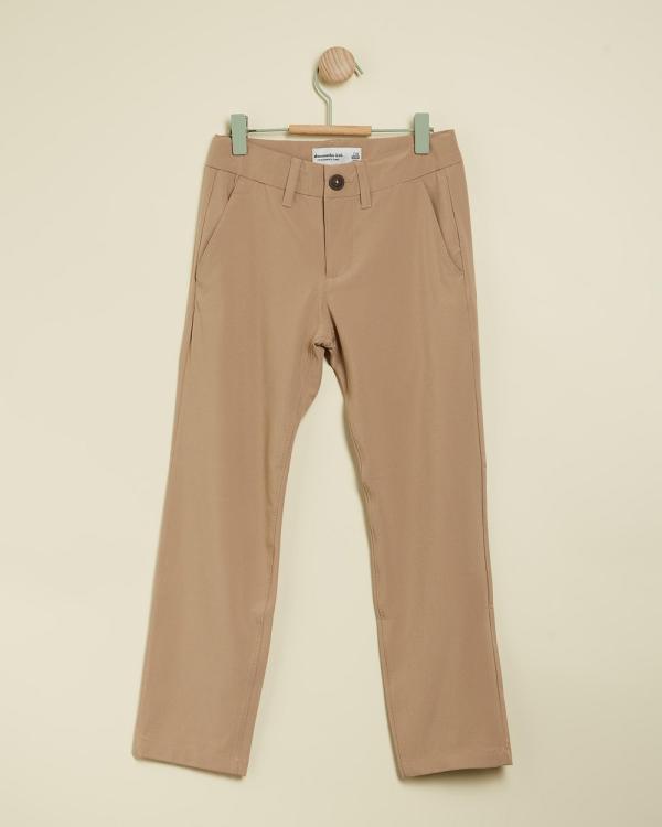 Abercrombie & Fitch - Performance Chino Pants - Pants (Silver Mink Khaki) Performance Chino Pants