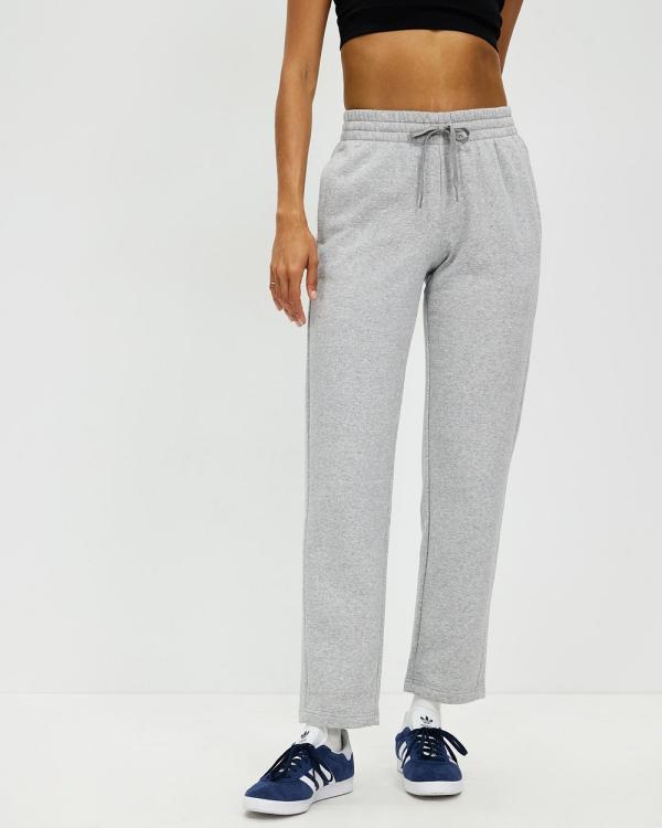 adidas Sportswear - Essentials Small Logo Feel Cozy Pants - Sweatpants (Medium Grey Heather) Essentials Small Logo Feel Cozy Pants