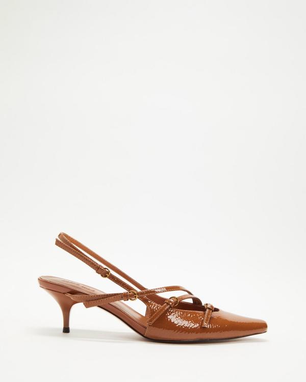 Alias Mae - Iris Heels - Mid-low heels (Tan Crinkle Patent) Iris Heels