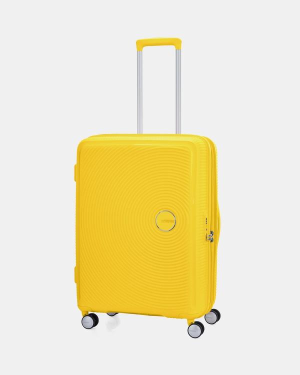 American Tourister - Curio 2 Medium (69 cm) - Travel and Luggage (GOLDEN YELLOW) Curio 2 Medium (69 cm)