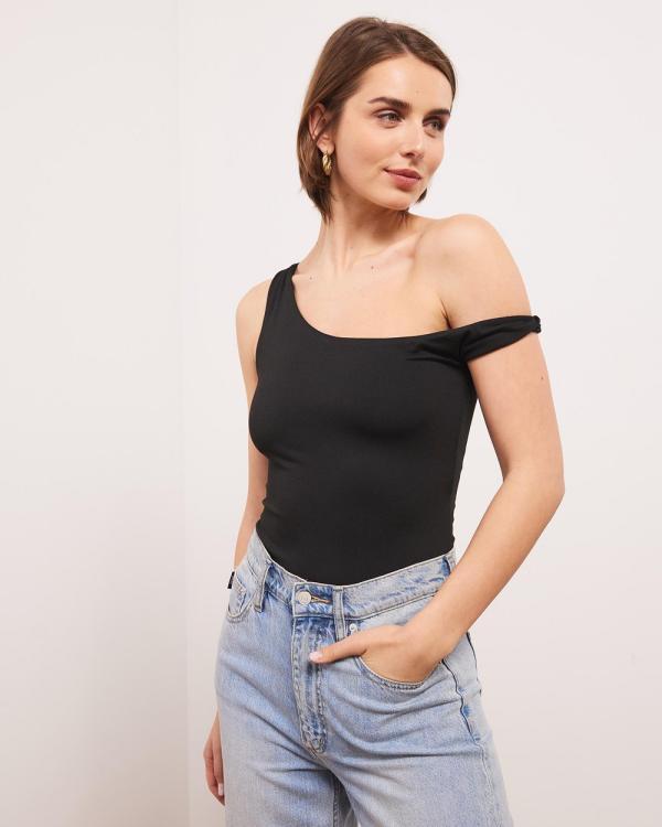 Atmos&Here - Off Shoulder Twisted Bodysuit - Tops (Black) Off Shoulder Twisted Bodysuit