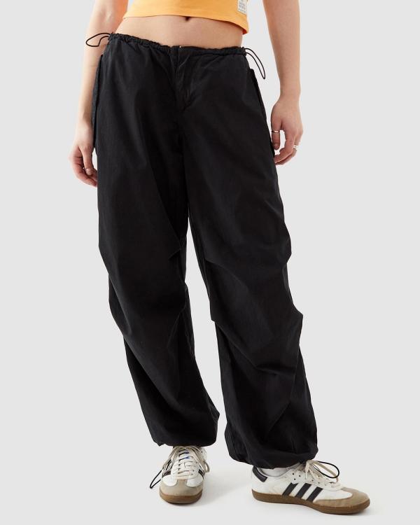 BDG By Urban Outfitters - Baggy Cargo Pants - Cargo Pants (Black) Baggy Cargo Pants