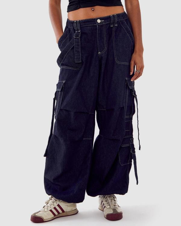 BDG By Urban Outfitters - Strappy Cargo Rinse Jeans - Jeans (Washed Denim) Strappy Cargo Rinse Jeans